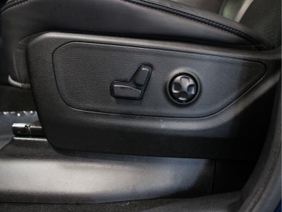 2020 RAM 1500 Big Horn Crew Cab 4x4 5'7" Box