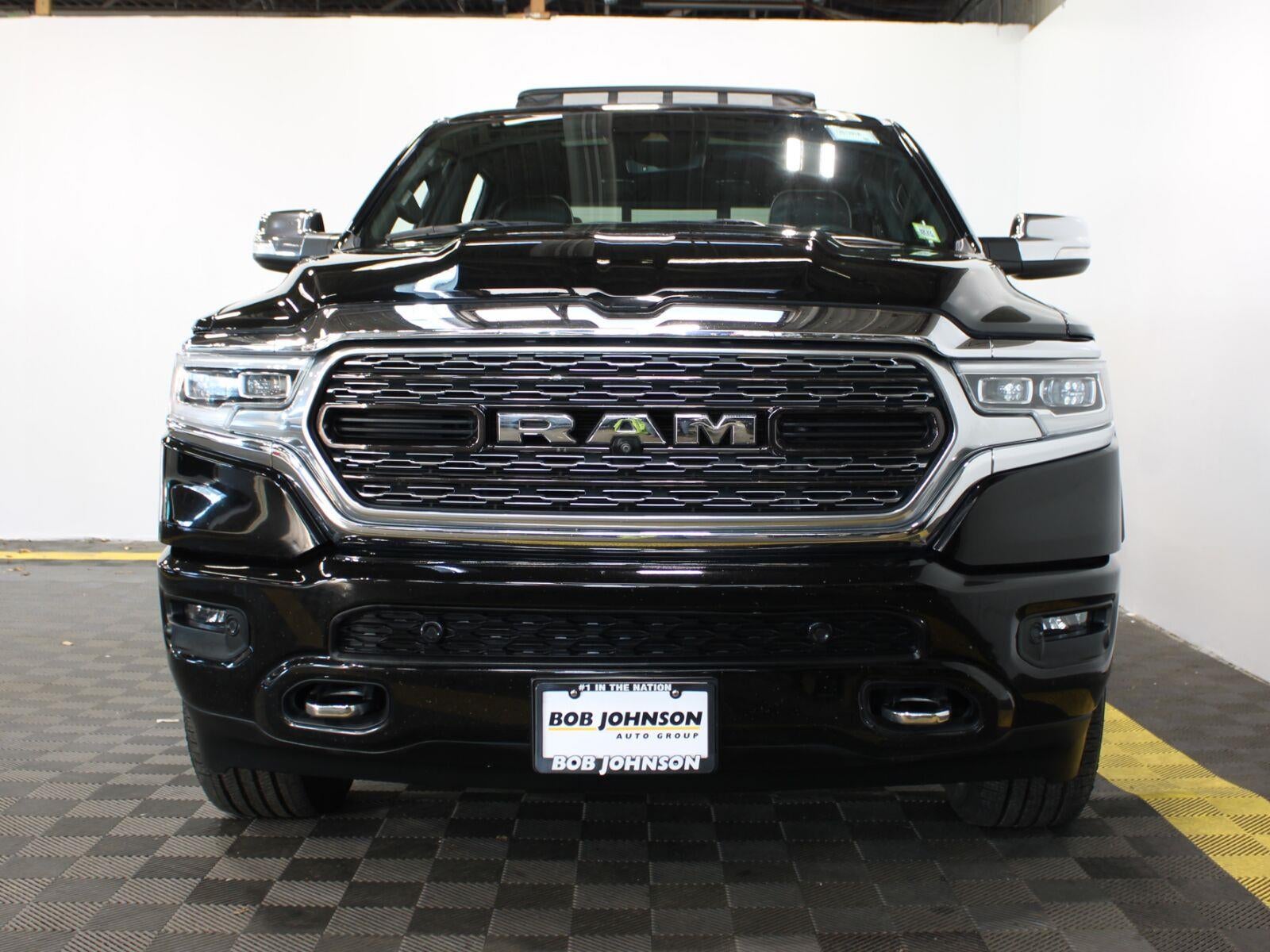 2019 RAM 1500 Limited Crew Cab 4x4 6'4" Box
