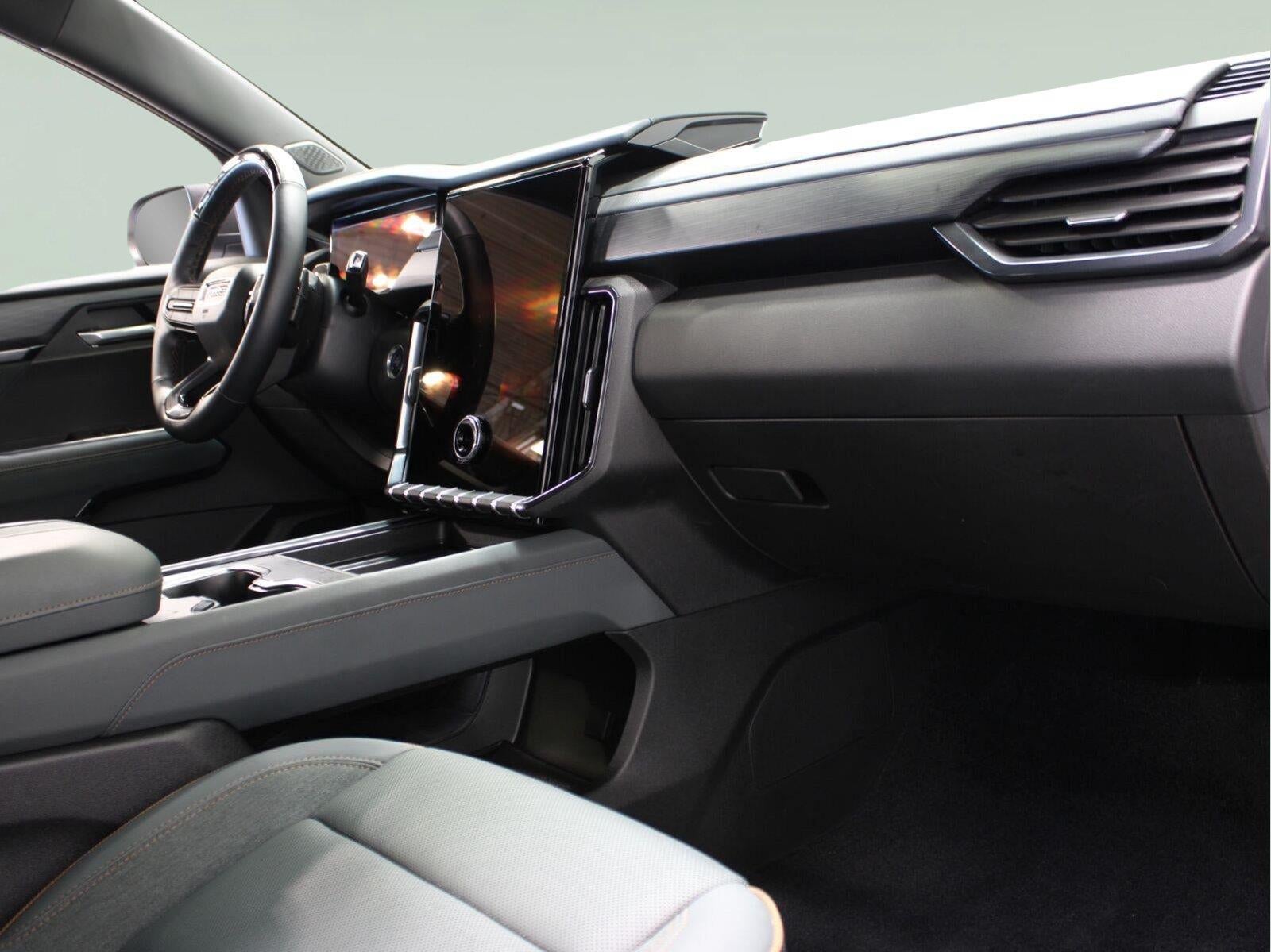 2025 GMC Acadia AT4
