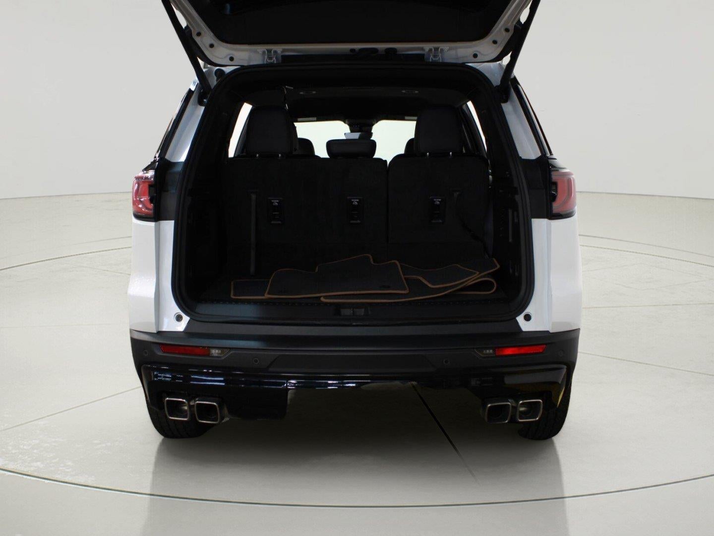2025 GMC Acadia AT4