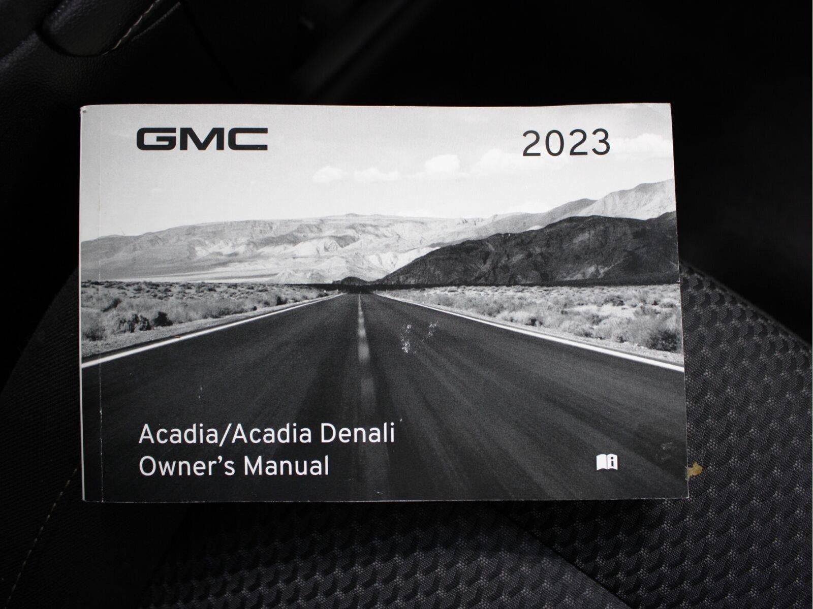 2023 GMC Acadia SLE