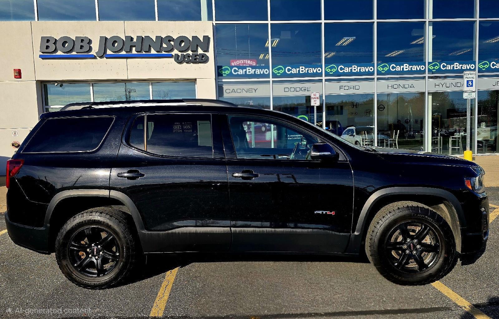 2022 GMC Acadia AT4