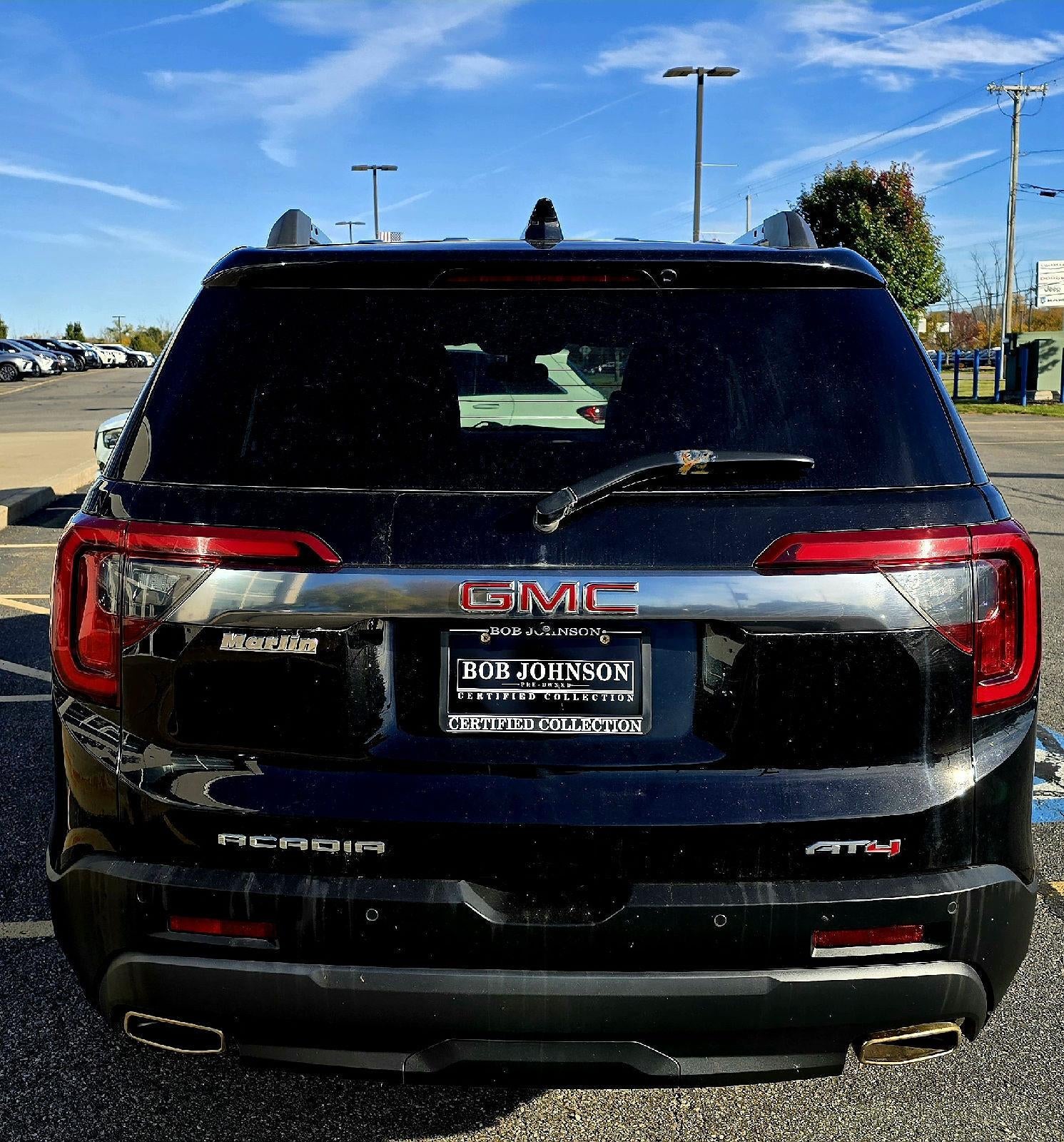 2022 GMC Acadia AT4
