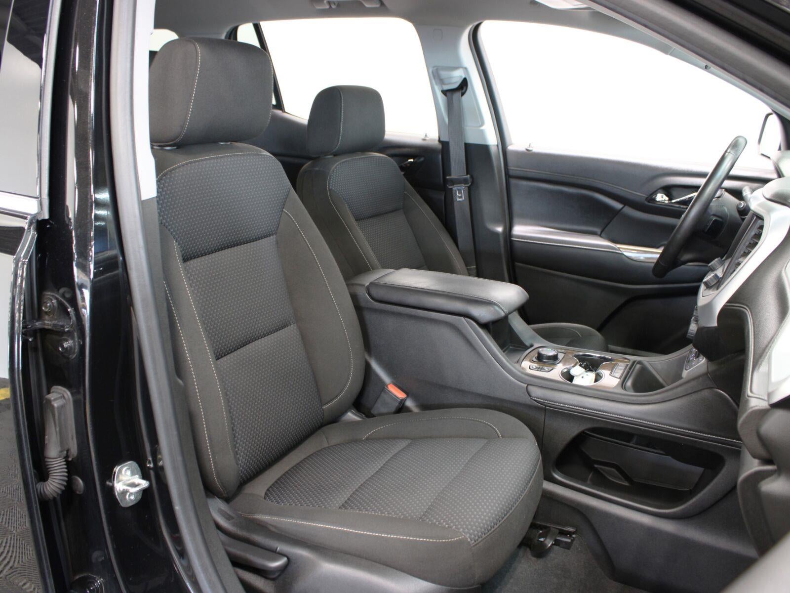 2020 GMC Acadia SLE