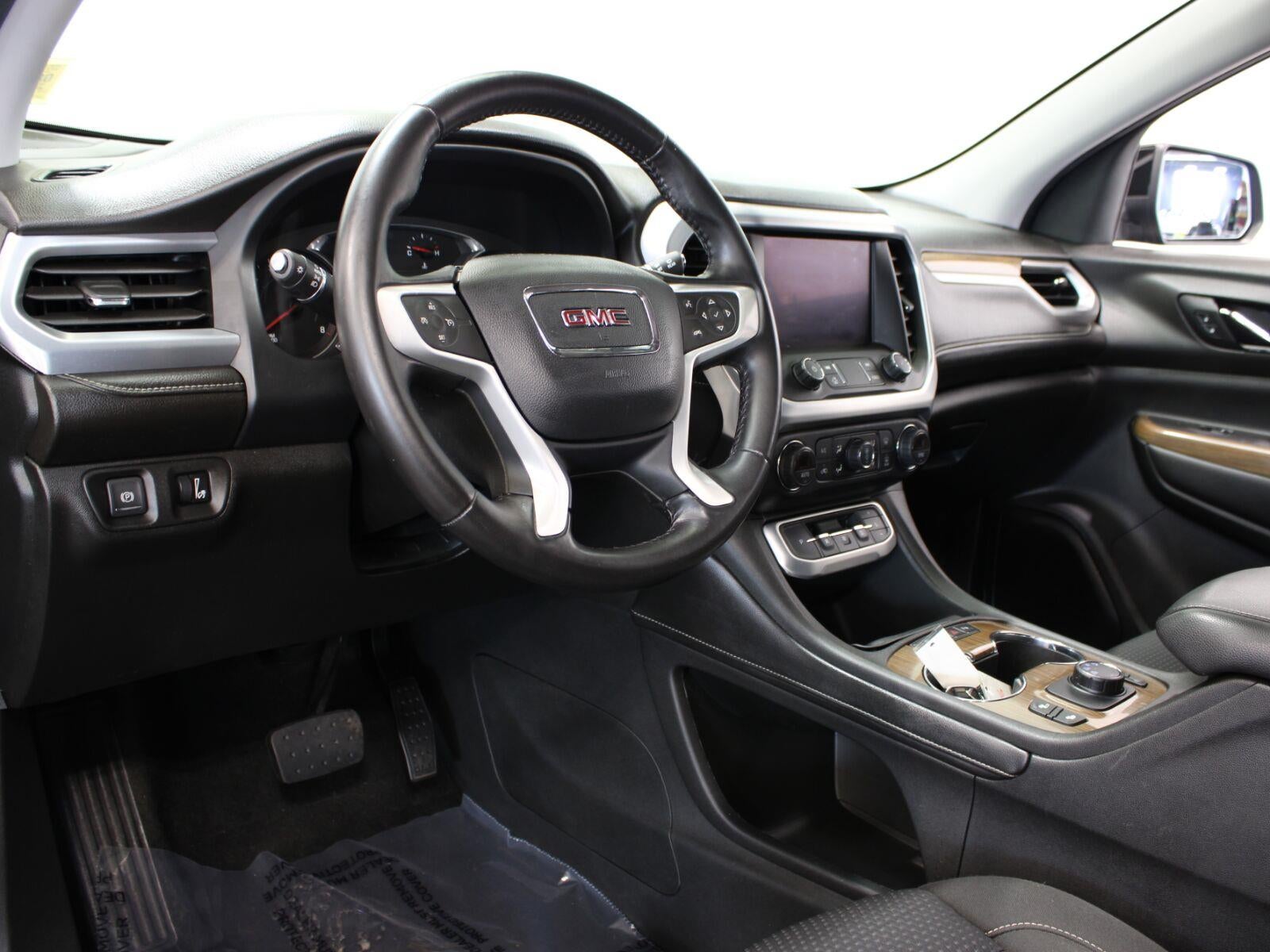 2020 GMC Acadia SLE