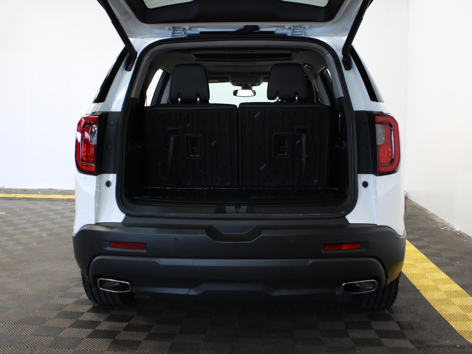 2022 GMC Acadia SLT