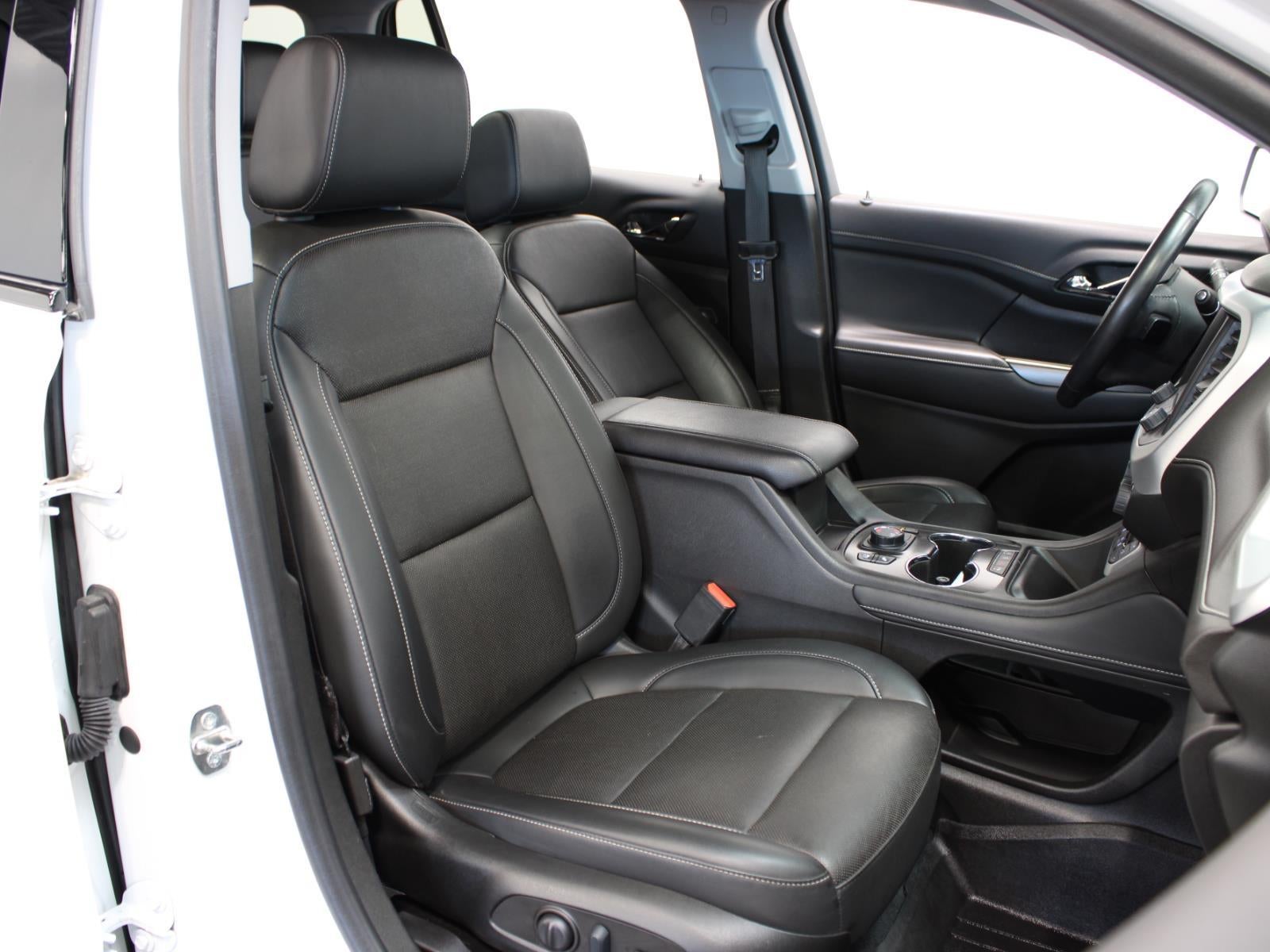 2022 GMC Acadia SLT