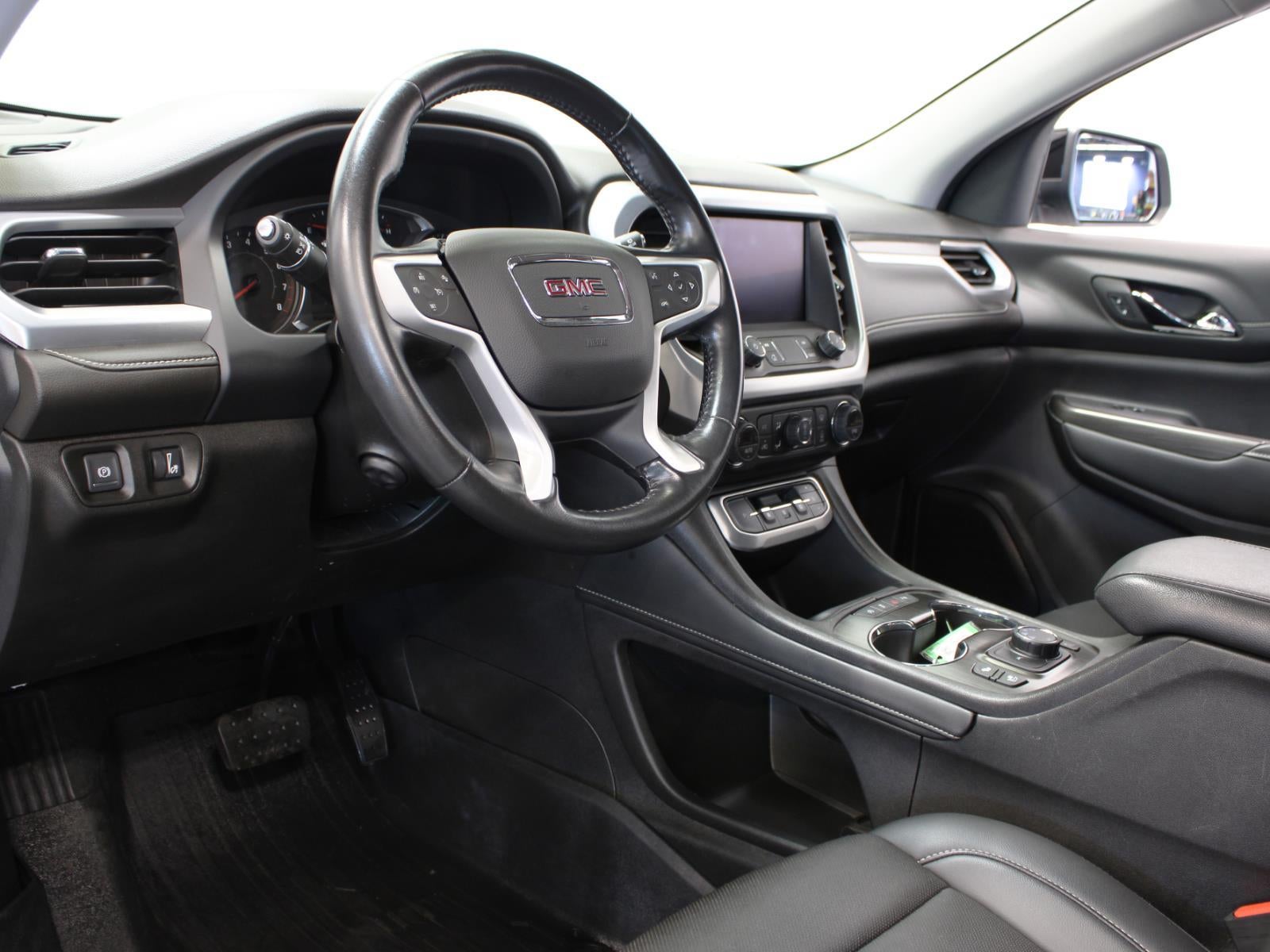 2022 GMC Acadia SLT