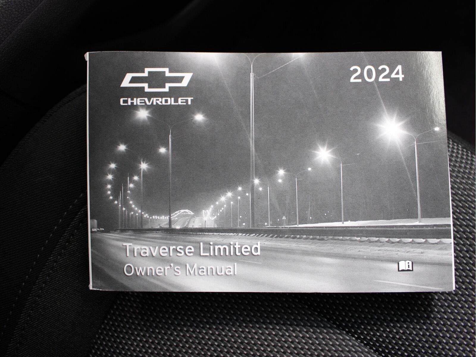 2024 Chevrolet Traverse Limited LT Cloth
