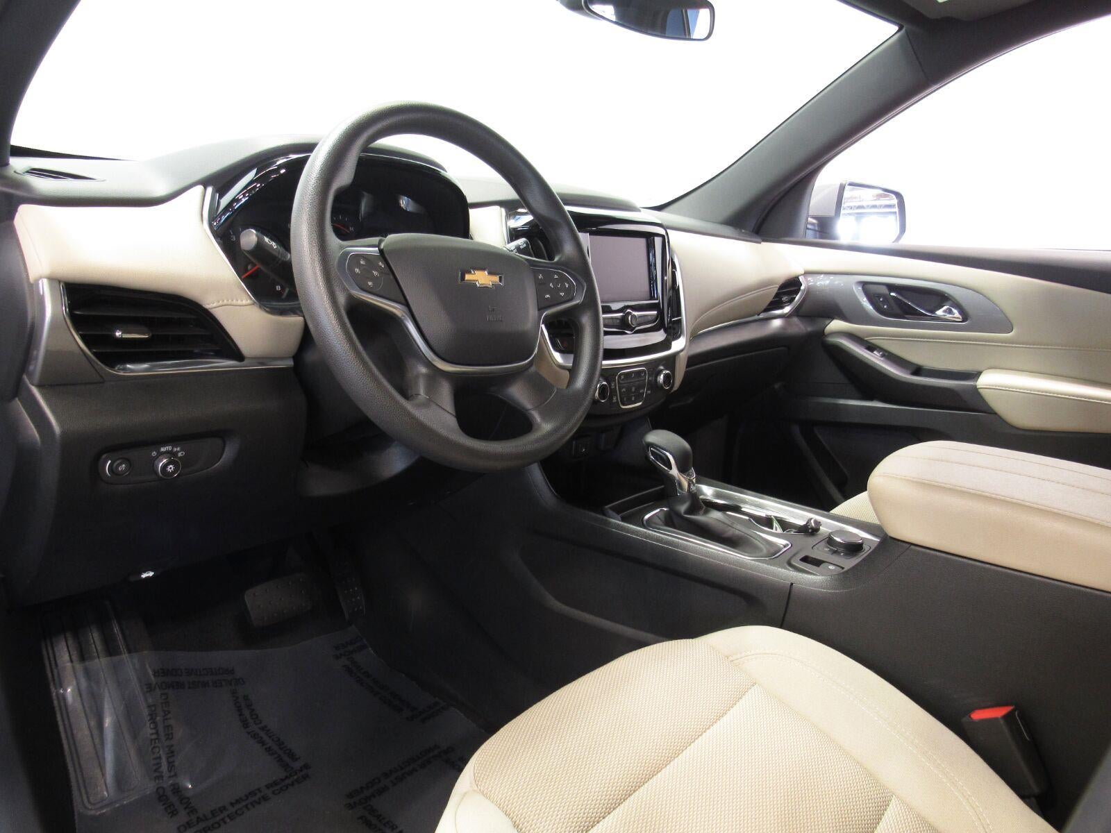 2023 Chevrolet Traverse LS