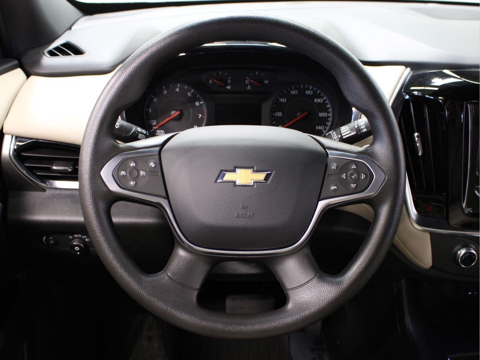 2023 Chevrolet Traverse LS