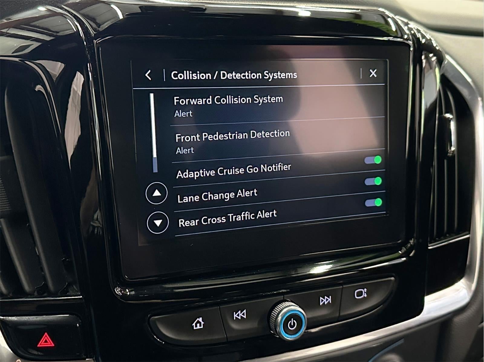 2023 Chevrolet Traverse RS