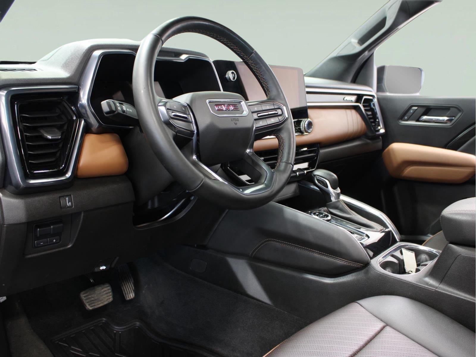 2023 GMC Canyon AT4