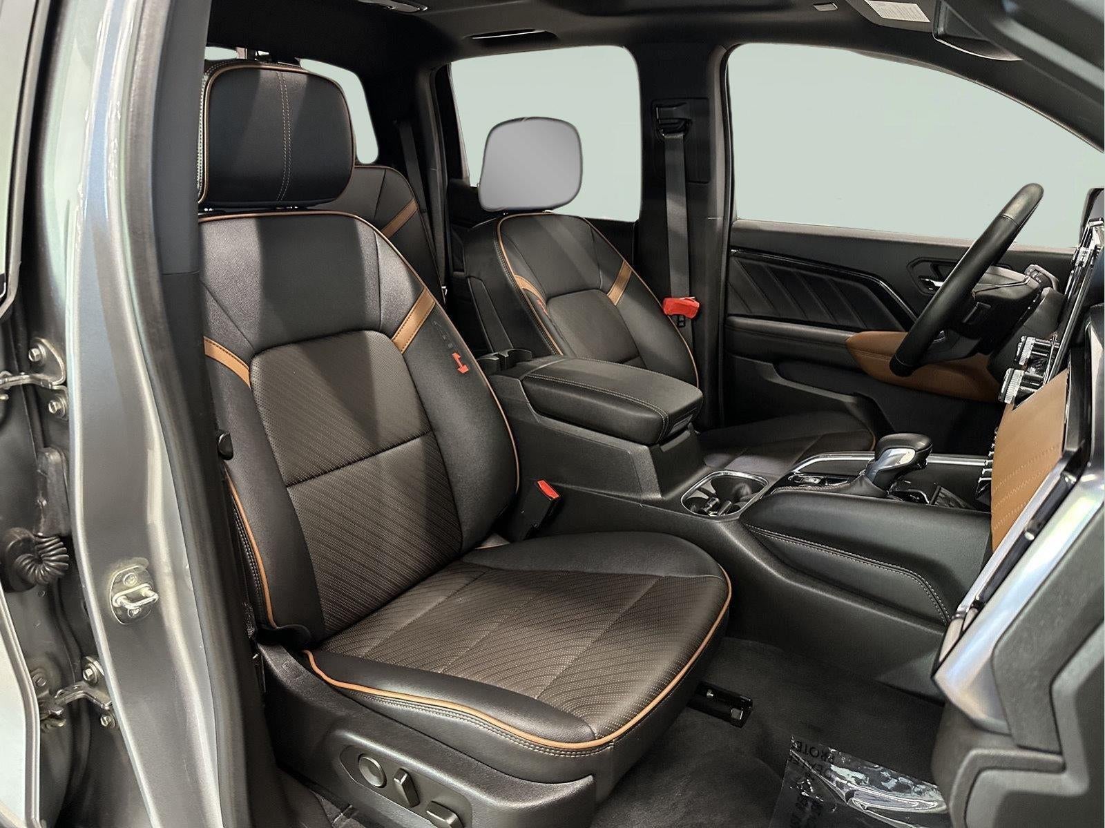 2023 GMC Canyon 4WD AT4