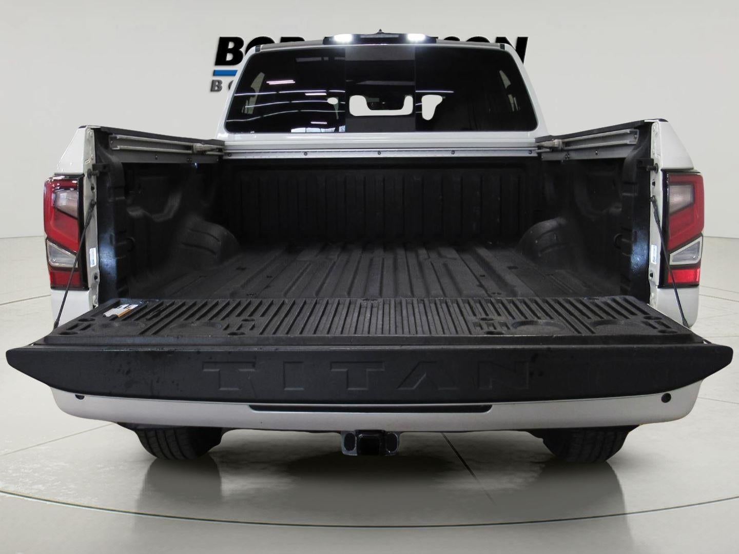 2023 Nissan TITAN Crew Cab Platinum Reserve 4x4