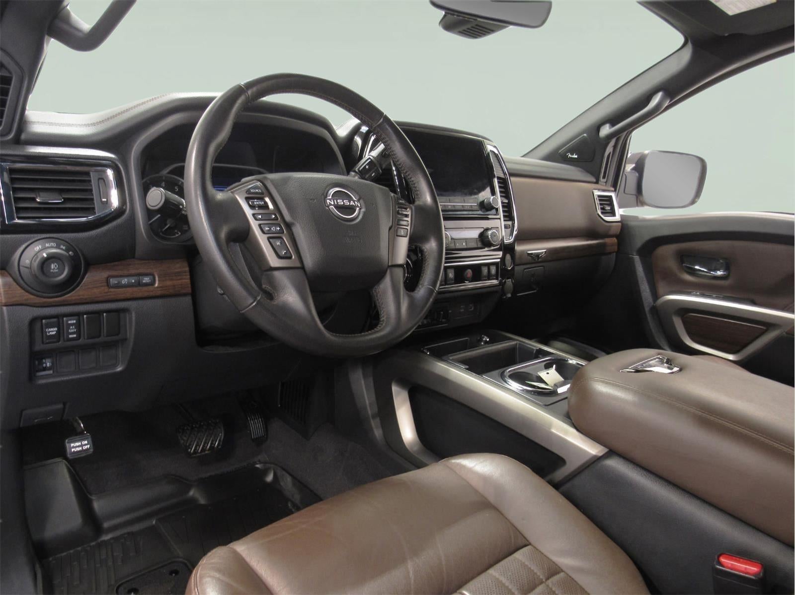 2023 Nissan TITAN Crew Cab Platinum Reserve 4x4