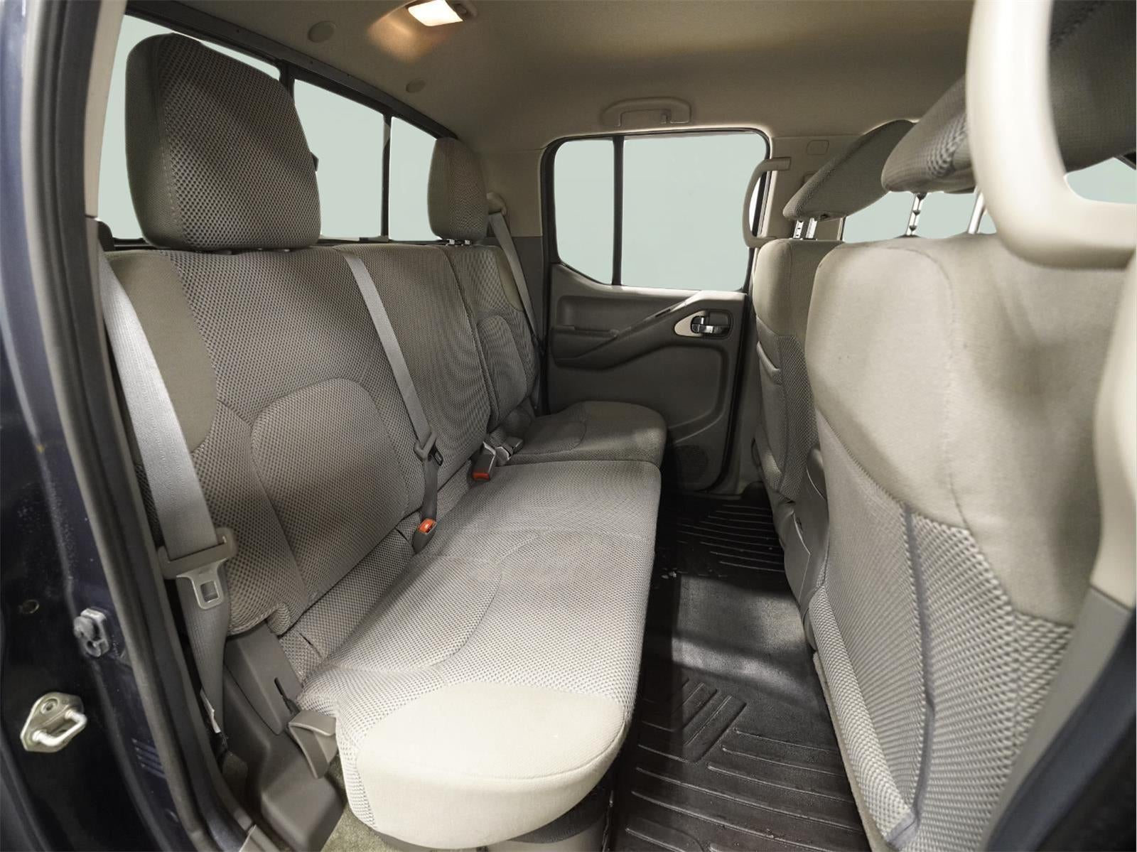 2017 Nissan Frontier SV V6