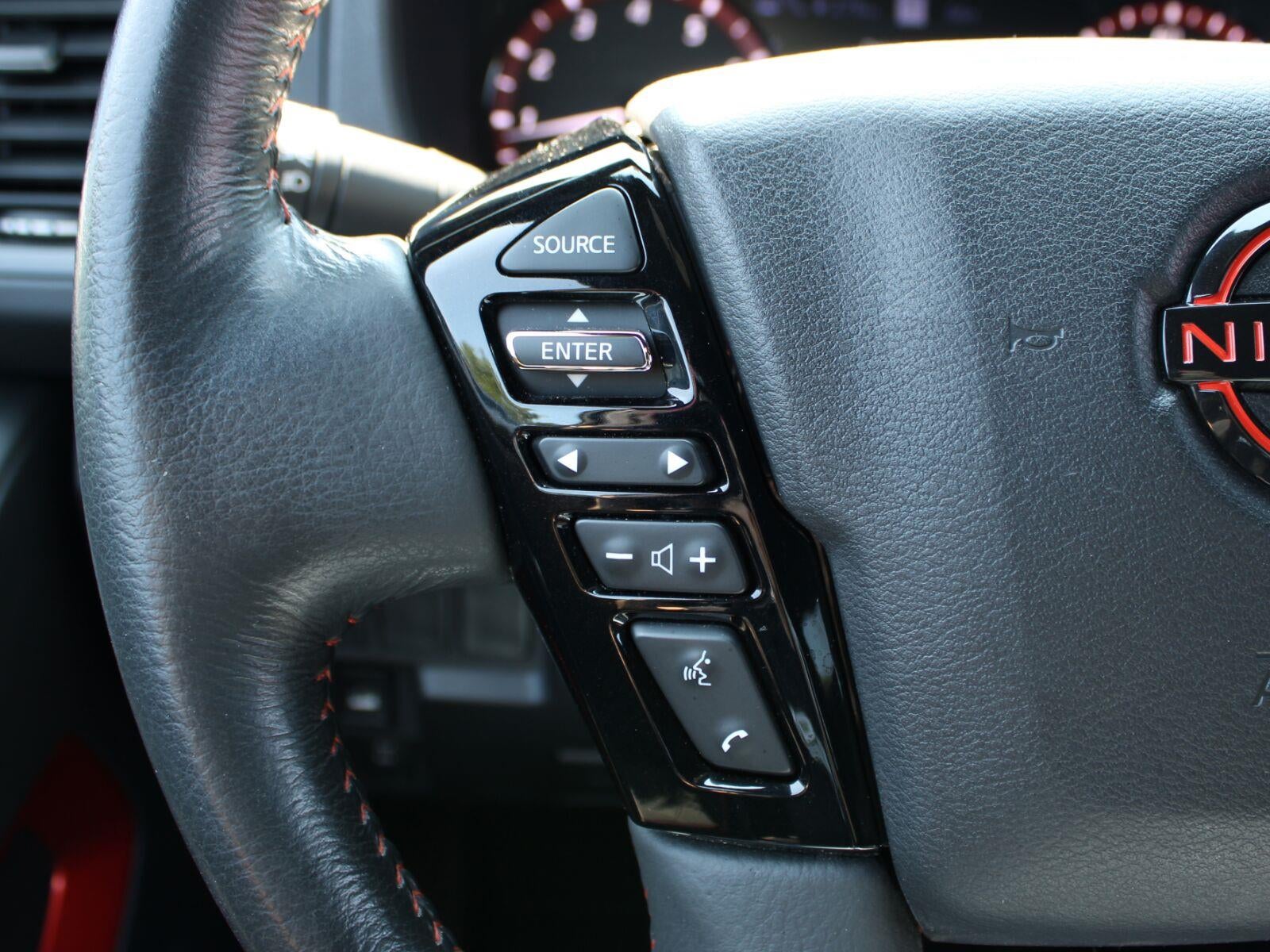 2024 Nissan Frontier Crew Cab PRO-4X 4x4