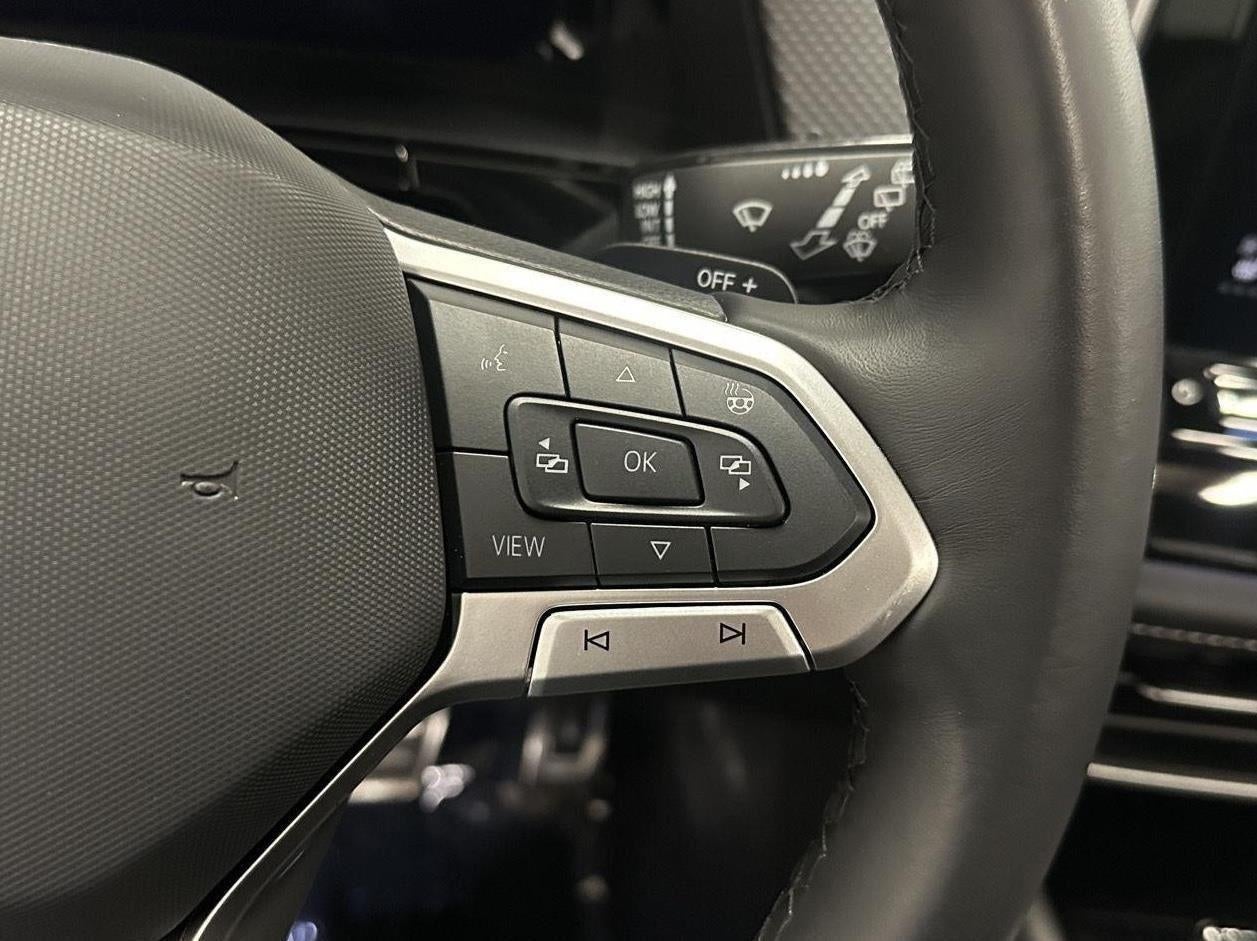 2025 Volkswagen Atlas Cross Sport 2.0T SEL Premium R-Line