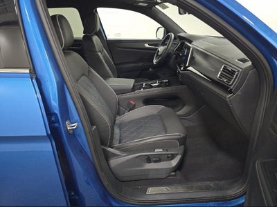 2025 Volkswagen Atlas Cross Sport 2.0T SEL Premium R-Line