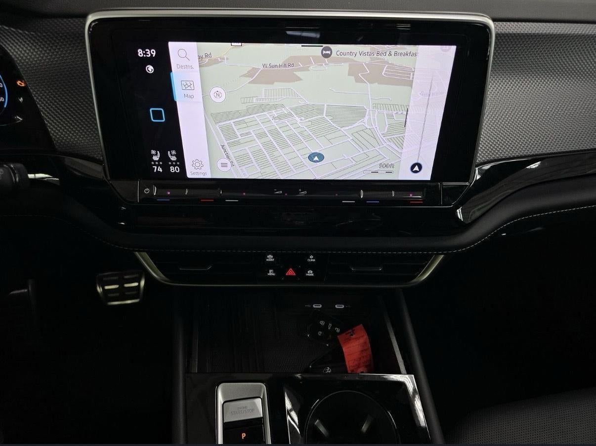 2025 Volkswagen Atlas Cross Sport 2.0T SEL Premium R-Line