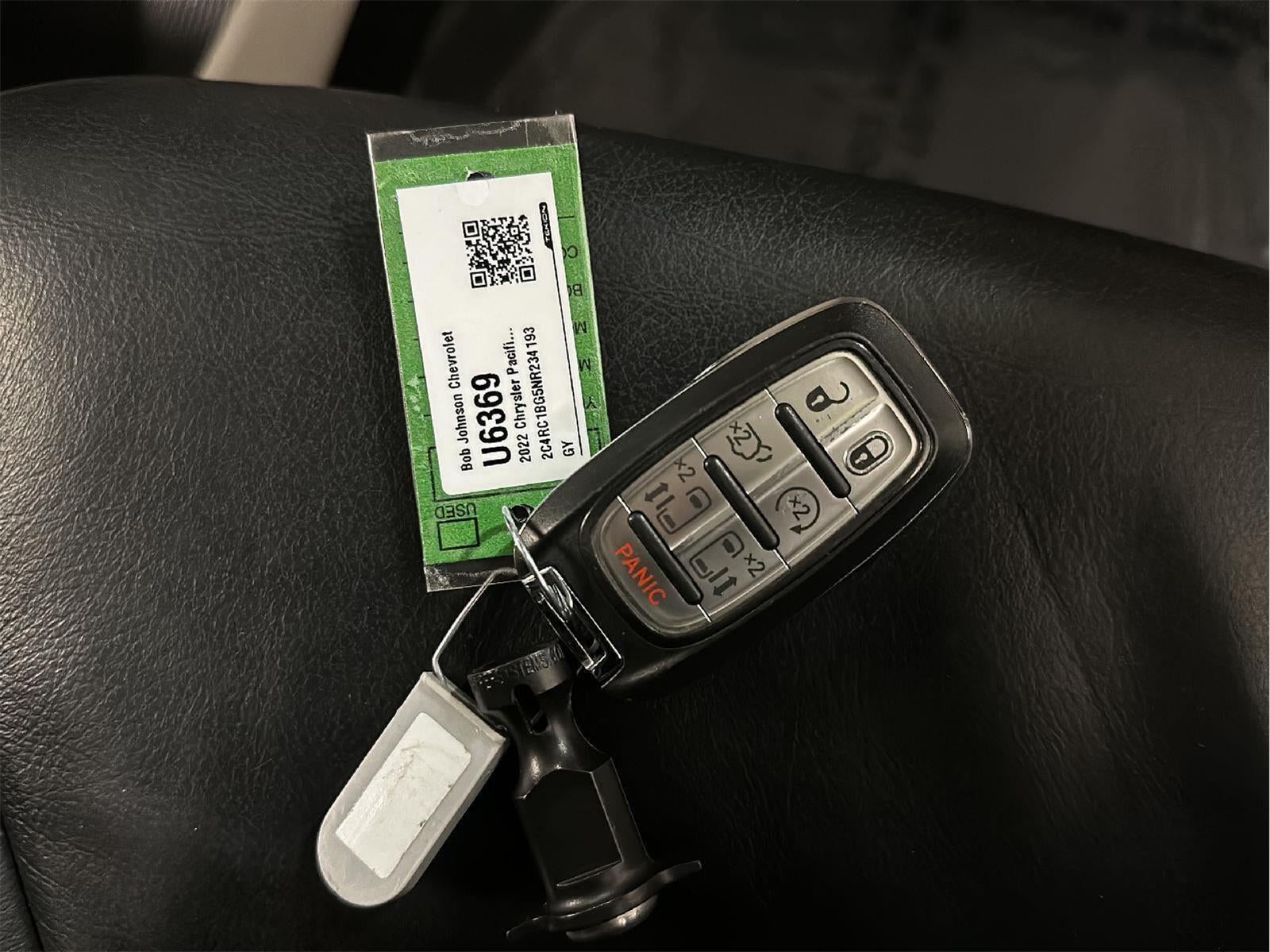 2022 Chrysler Pacifica Touring L