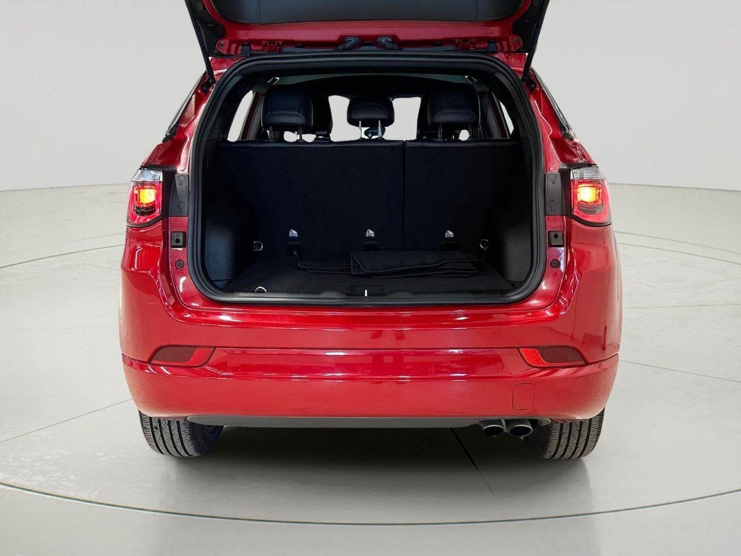 2022 Jeep Compass (RED) Edition