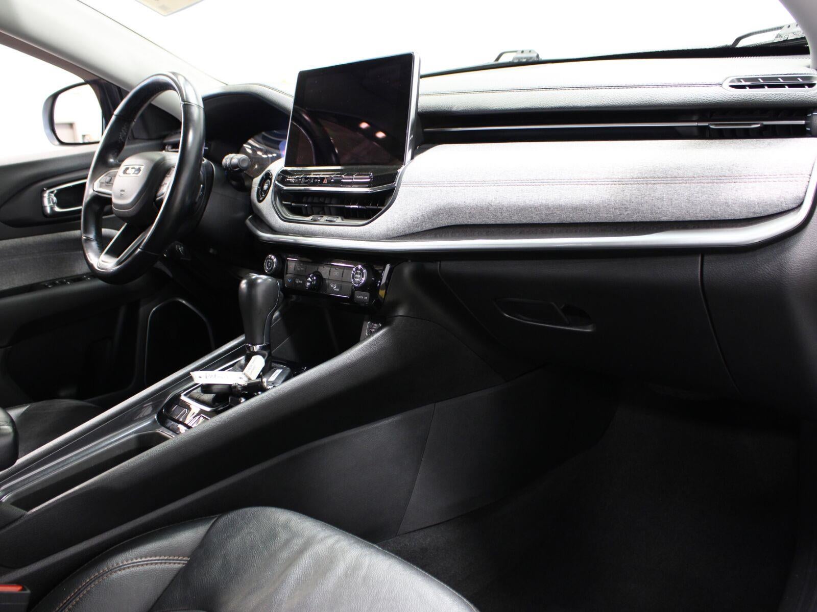 2022 Jeep Compass Latitude Lux 4x4