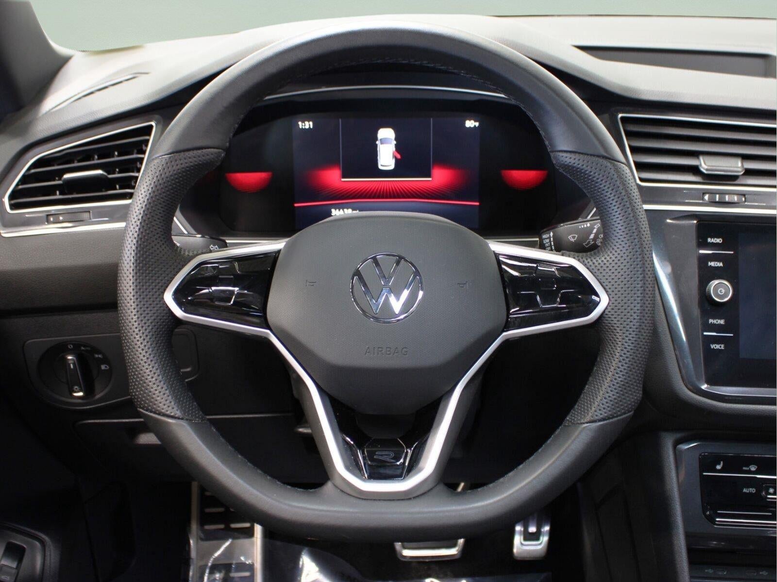 2024 Volkswagen Tiguan 2.0T SE R-Line Black