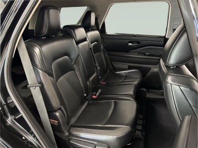 2022 Nissan Pathfinder SL 4WD
