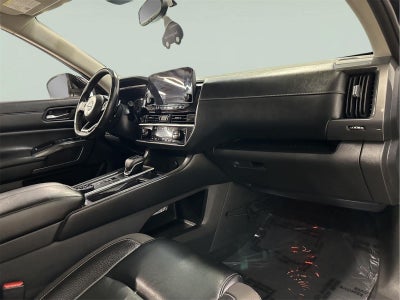 2022 Nissan Pathfinder SL 4WD