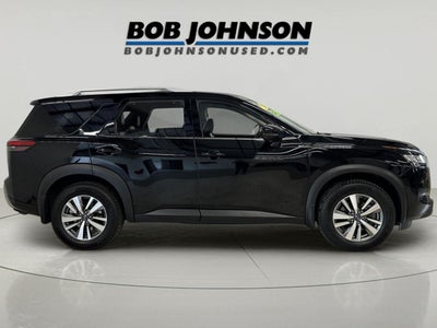 2022 Nissan Pathfinder SL 4WD