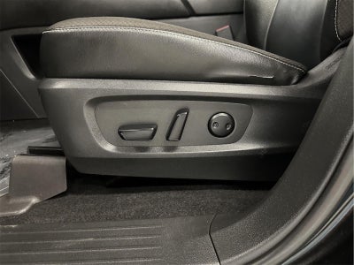 2022 Nissan Pathfinder SL 4WD