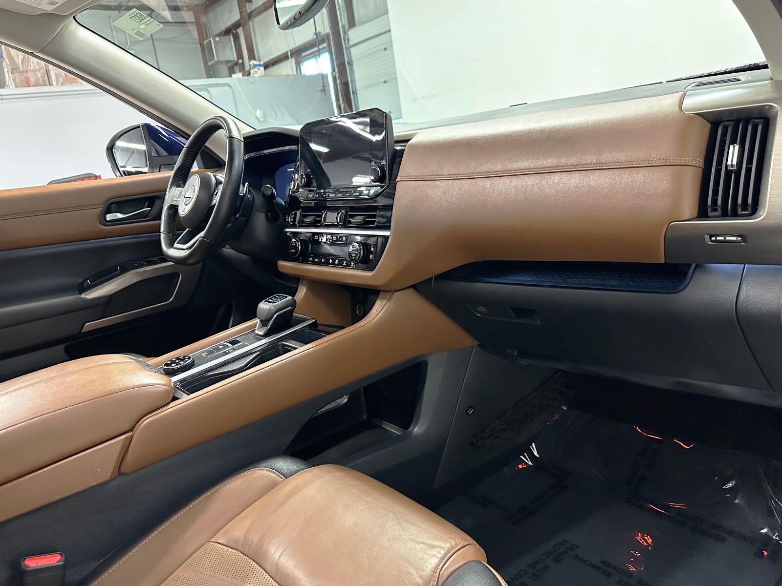 2022 Nissan Pathfinder Platinum