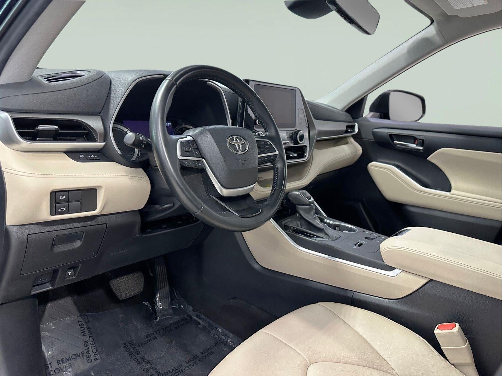 2023 Toyota Highlander Hybrid XLE