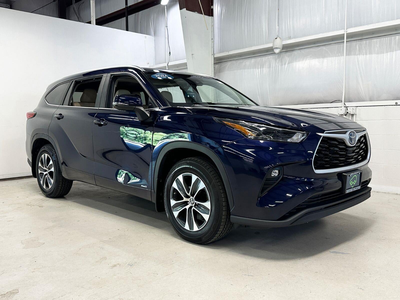2023 Toyota Highlander Hybrid XLE
