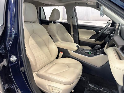 2023 Toyota Highlander Hybrid XLE