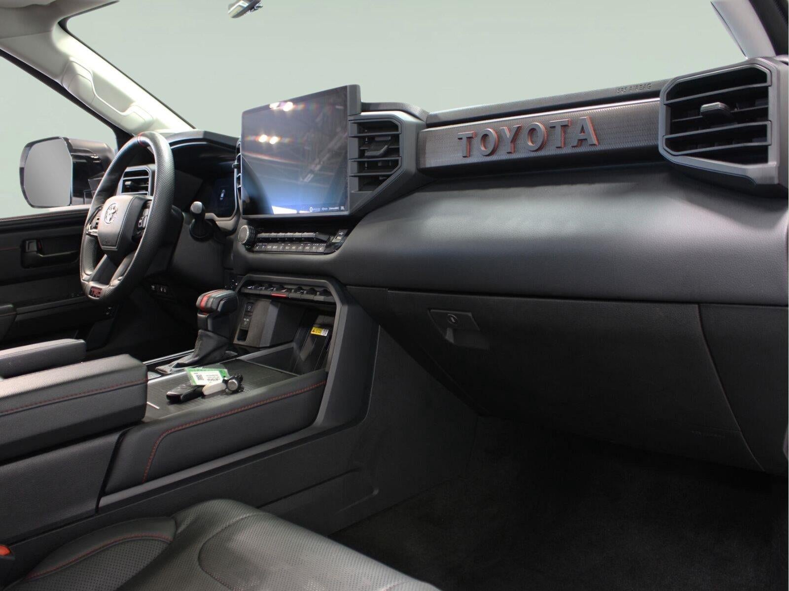 2023 Toyota Sequoia SR5