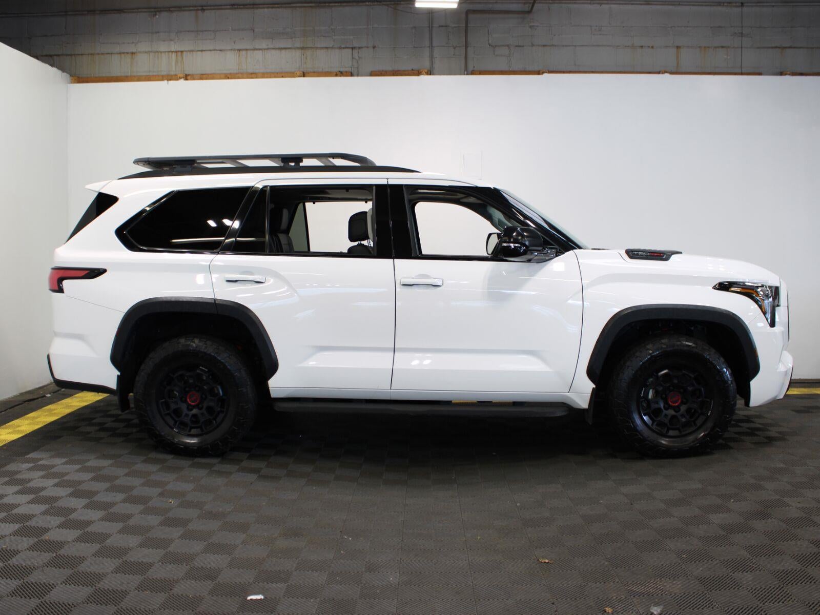 2023 Toyota Sequoia SR5