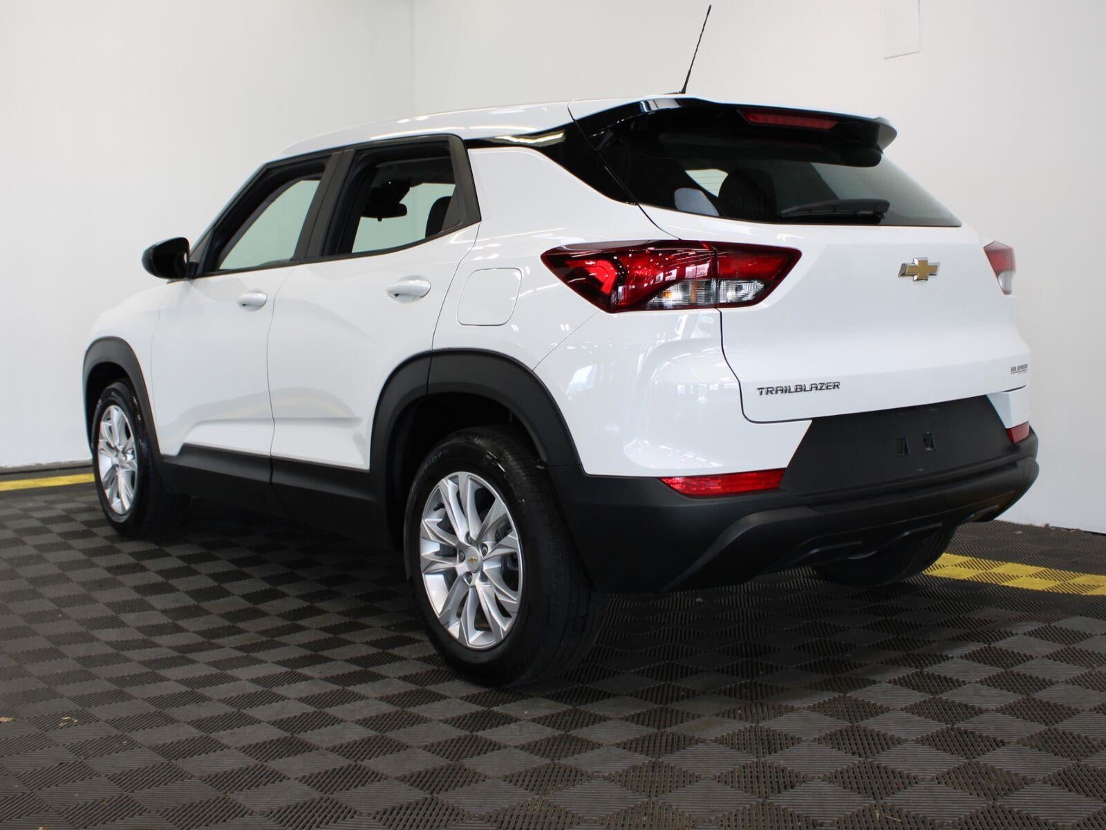 2023 Chevrolet Trailblazer LS