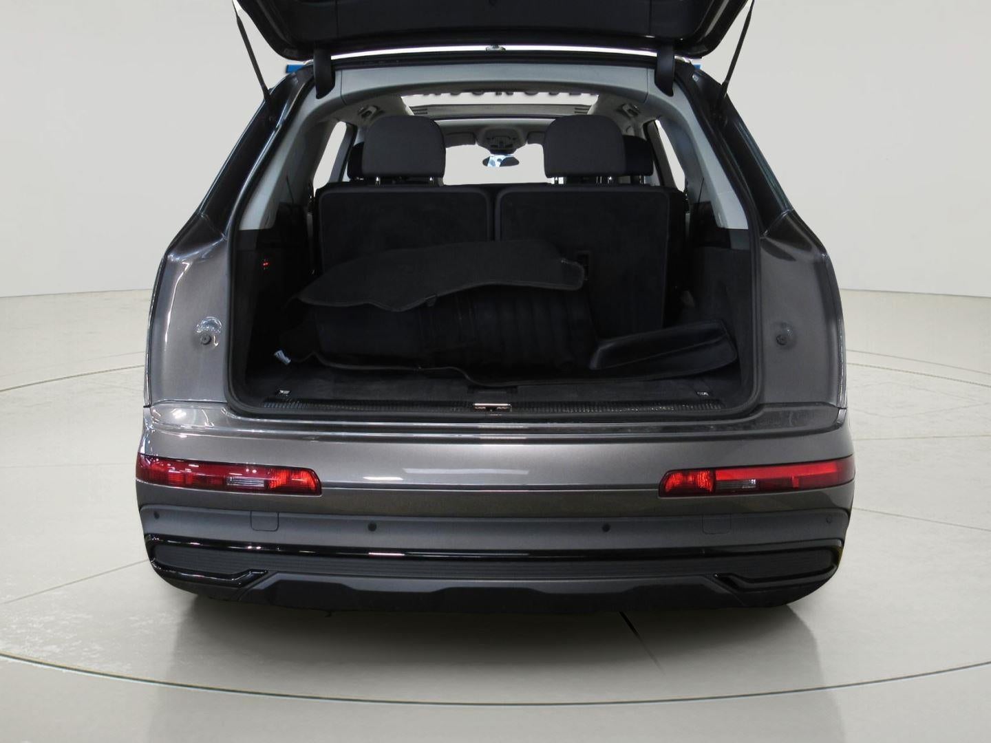2023 Audi Q7 Premium Plus 45 TFSI quattro Tiptronic