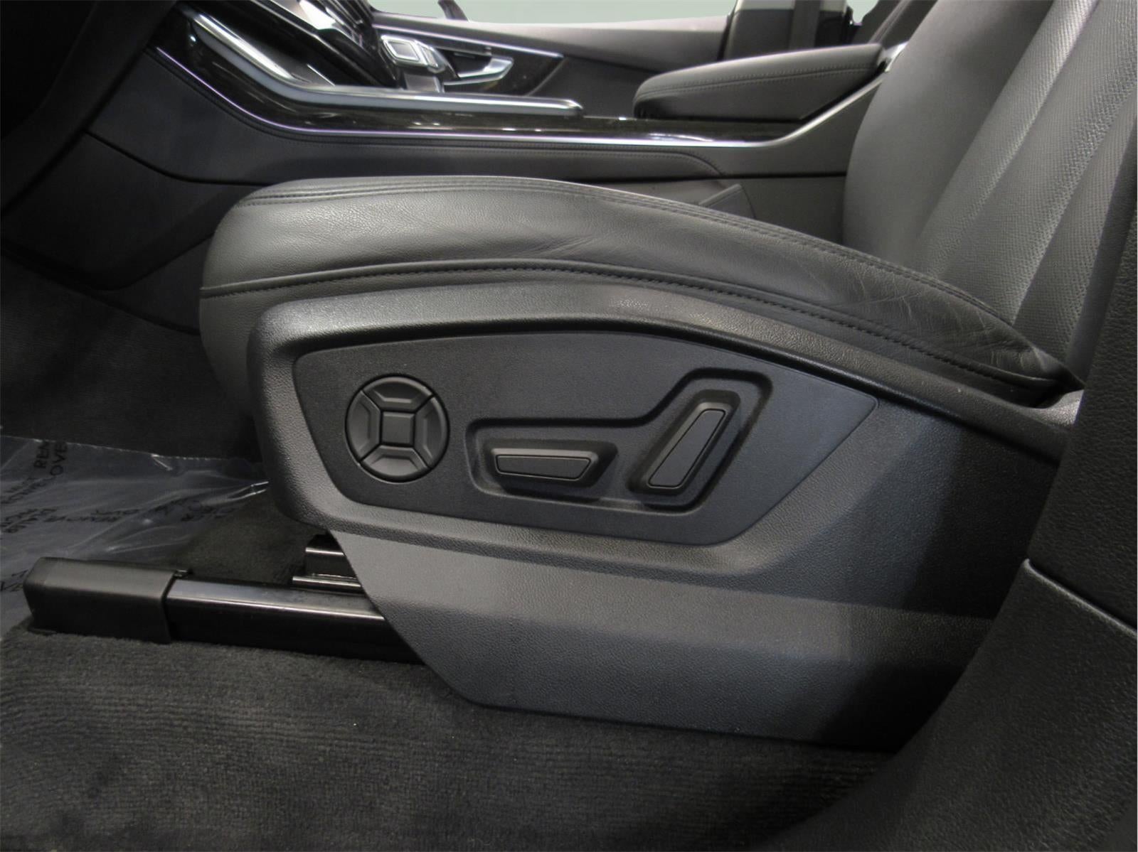 2023 Audi Q7 Premium Plus 45 TFSI quattro Tiptronic