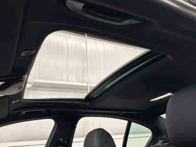 2023 BMW 530 i xDrive
