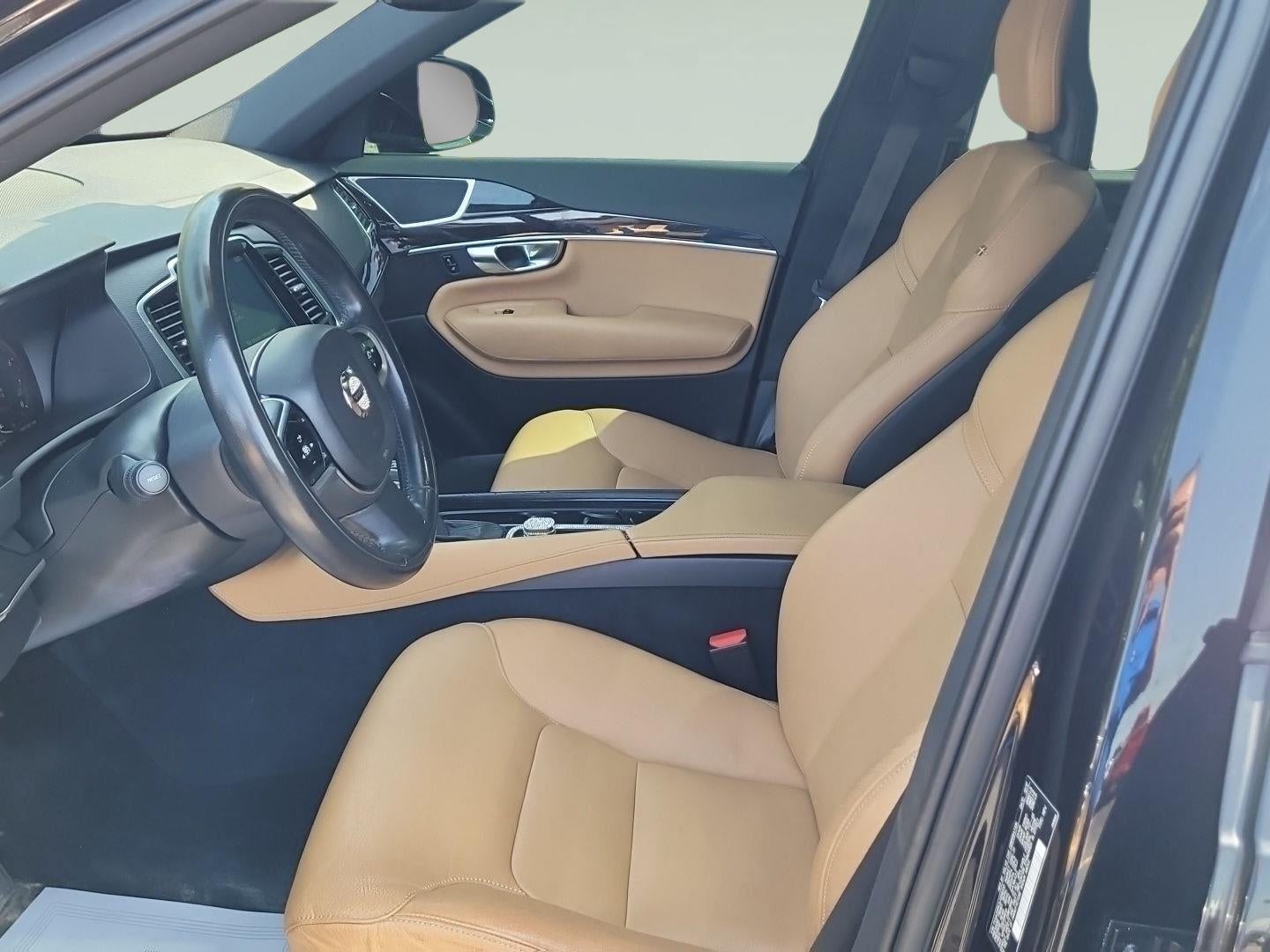 2018 Volvo XC90 Momentum