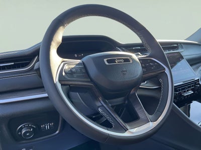 2023 Jeep Grand Cherokee Limited BLACK APPEARANCE PACKAGE