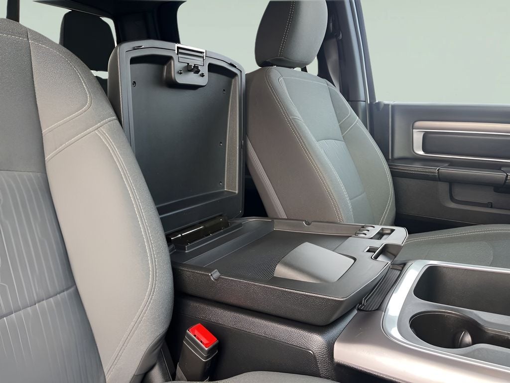 2024 RAM 1500 Classic Warlock HEMI 5.7L