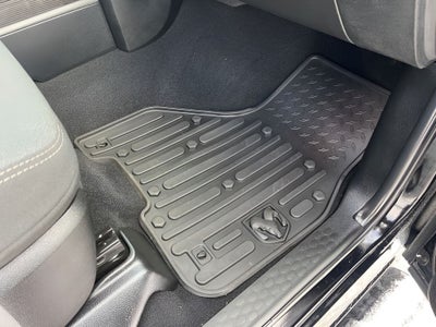 2024 RAM 1500 Classic Warlock HEMI 5.7L