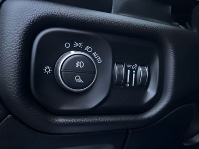 2024 RAM 1500 Laramie 5.7L Hemi