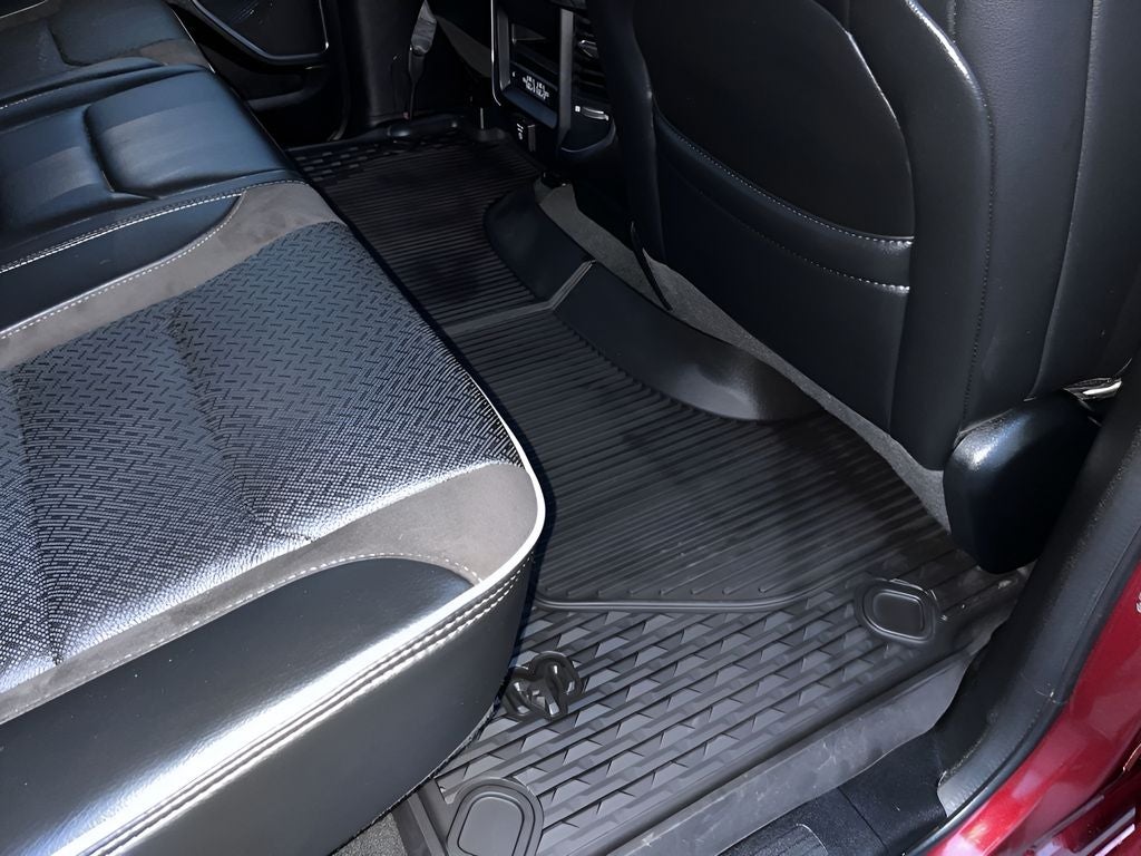 2024 RAM 1500 Laramie 5.7L Hemi