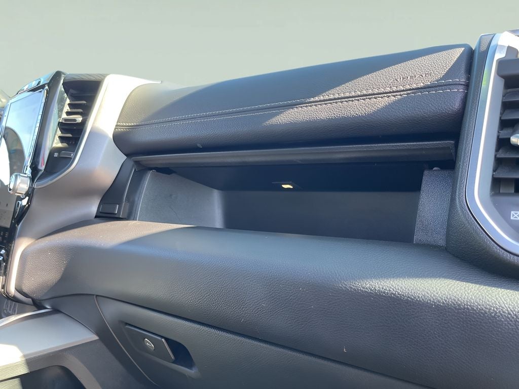 2023 RAM 1500 Laramie 5.7L HEMI